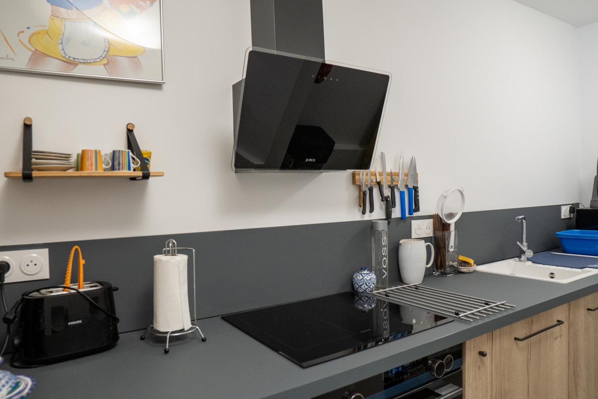 T2! 3 Ou 4 Personnes Centre Ville Neuf Avec Garage Sanary-sur-Mer Bagian luar foto