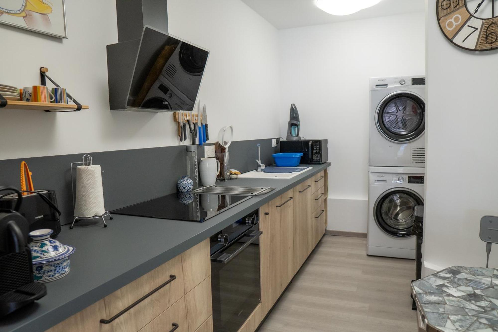 T2! 3 Ou 4 Personnes Centre Ville Neuf Avec Garage Sanary-sur-Mer Bagian luar foto